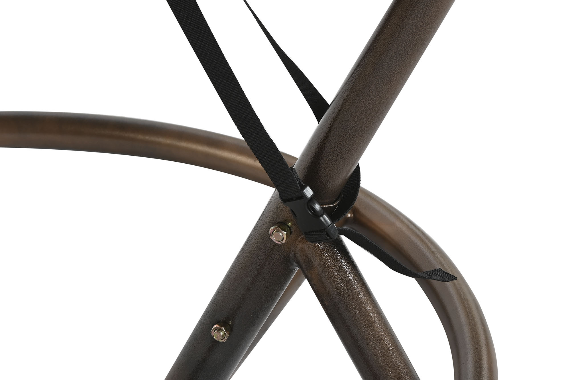 zoom sur structure de fauteuil suspendu fleur en rotin synthétique