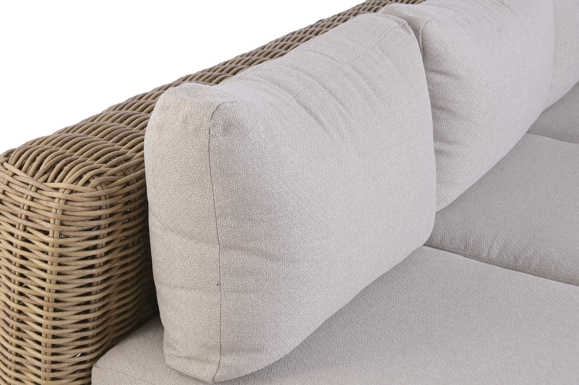 zoom sur coussin salon de jardin d'angle extérieur en rotin synthétique